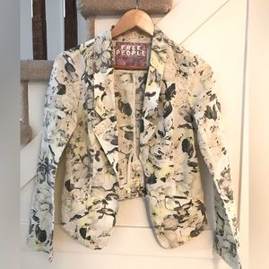 Free People Cotton Linen Blend Lightweight Floral Blazer size 2